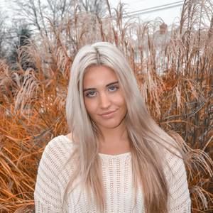 Meet your Posher, Michaela